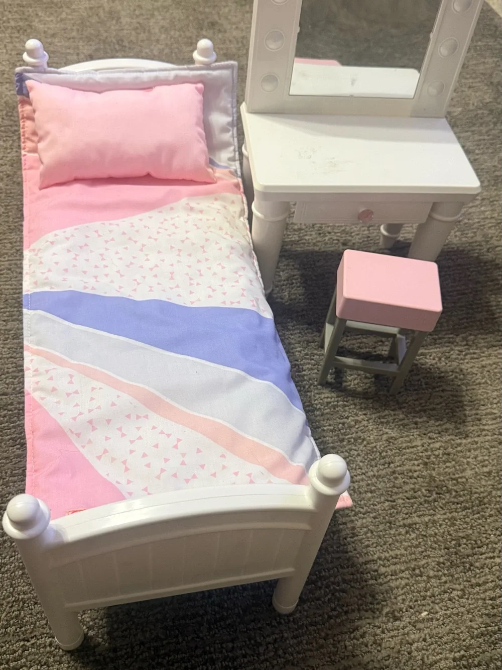 Our Generation Doll Bed and Dresser Set with Pink & Pastel Patchwork Quilt - Picture 4 of 5